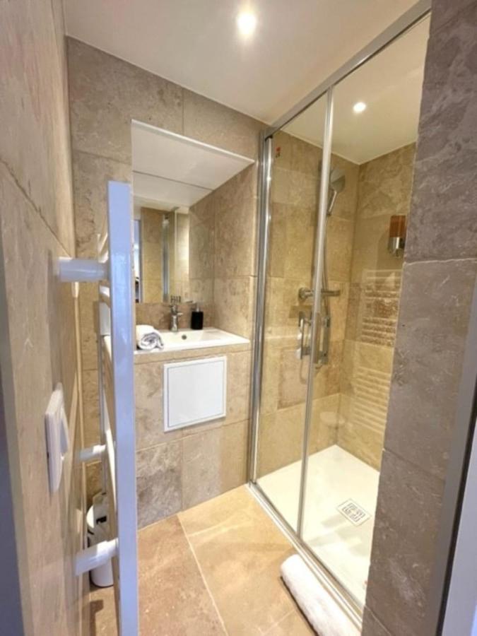Ben Nevis Charming Studio In The Heart Of The Lively Life Of The Pre Carre Apartment Annecy Luaran gambar