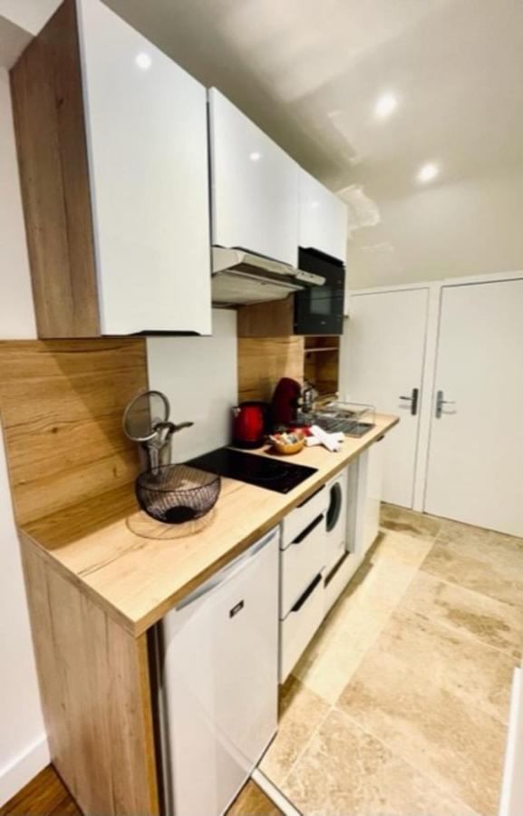 Ben Nevis Charming Studio In The Heart Of The Lively Life Of The Pre Carre Apartment Annecy Luaran gambar